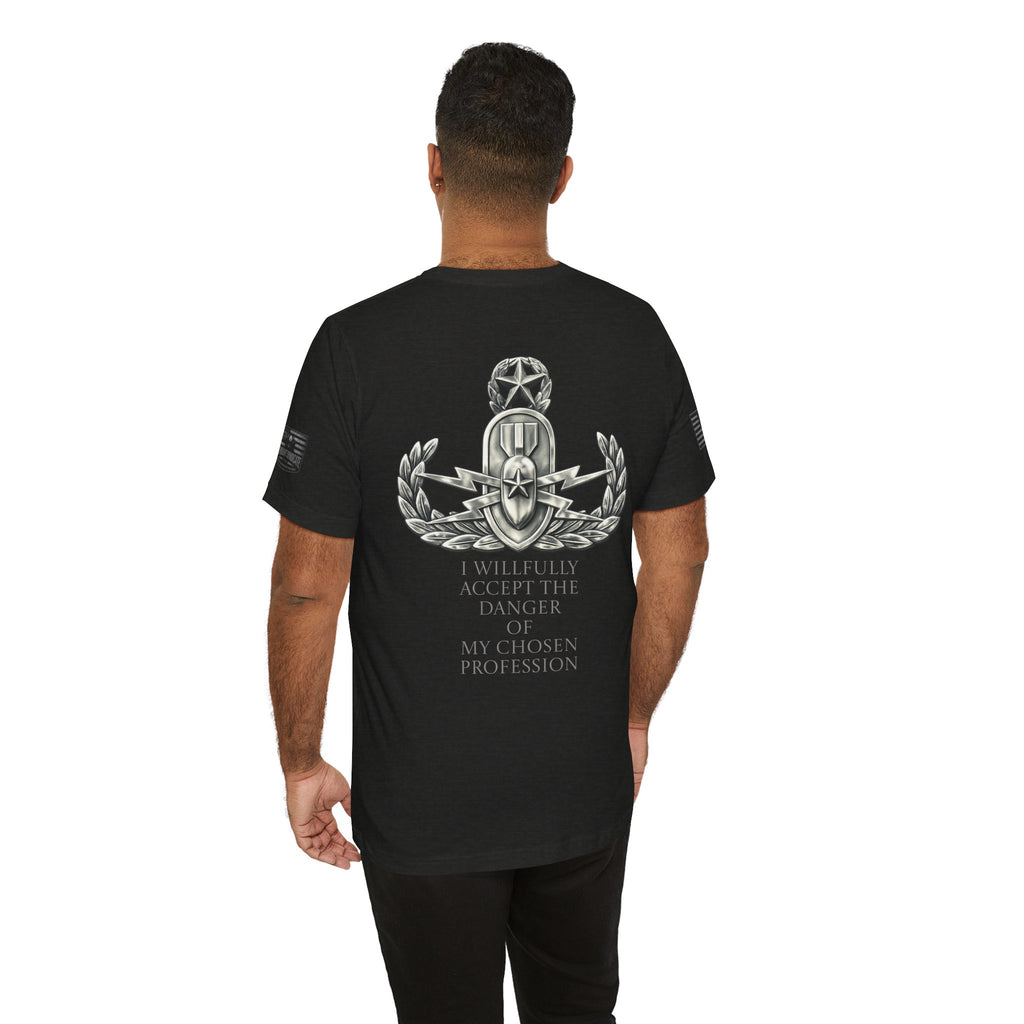 US Navy Master EOD Tech T-Shirt | Patriotic Tee for Veterans, Adult (13 and up), unisex