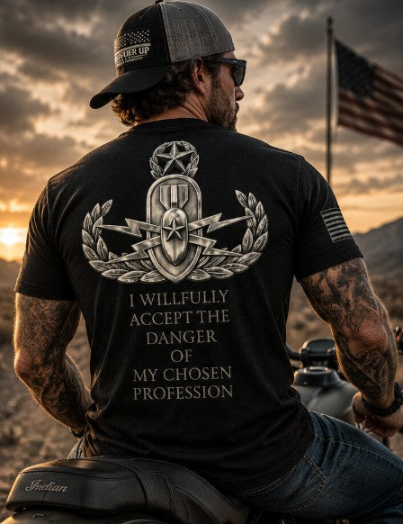 US Navy Master EOD Tech T-Shirt | Patriotic Tee for Veterans, Adult (13 and up), unisex