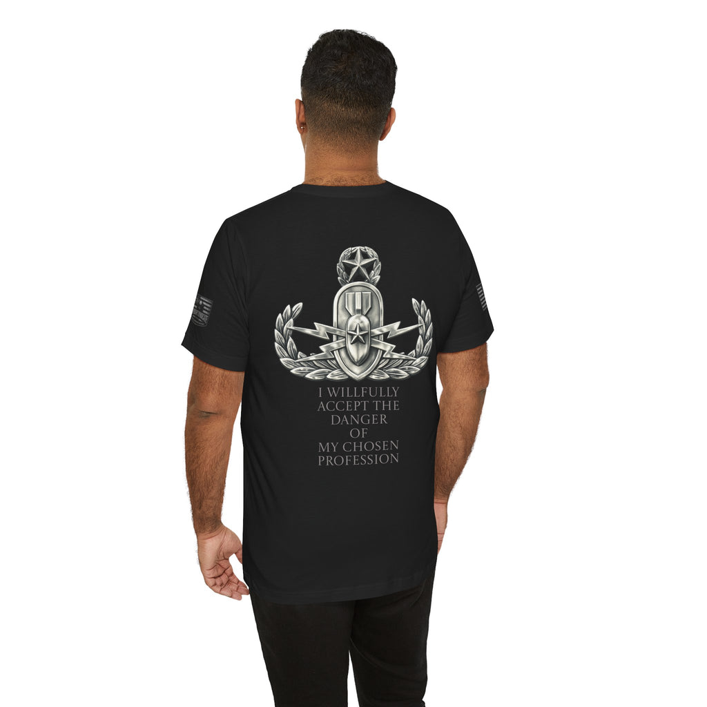 US Navy Master EOD Tech T-Shirt | Patriotic Tee for Veterans, Adult (13 and up), unisex